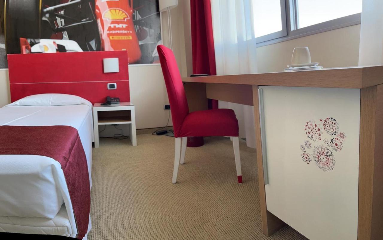 Hotel Sporting Brugherio Eksteriør bilde